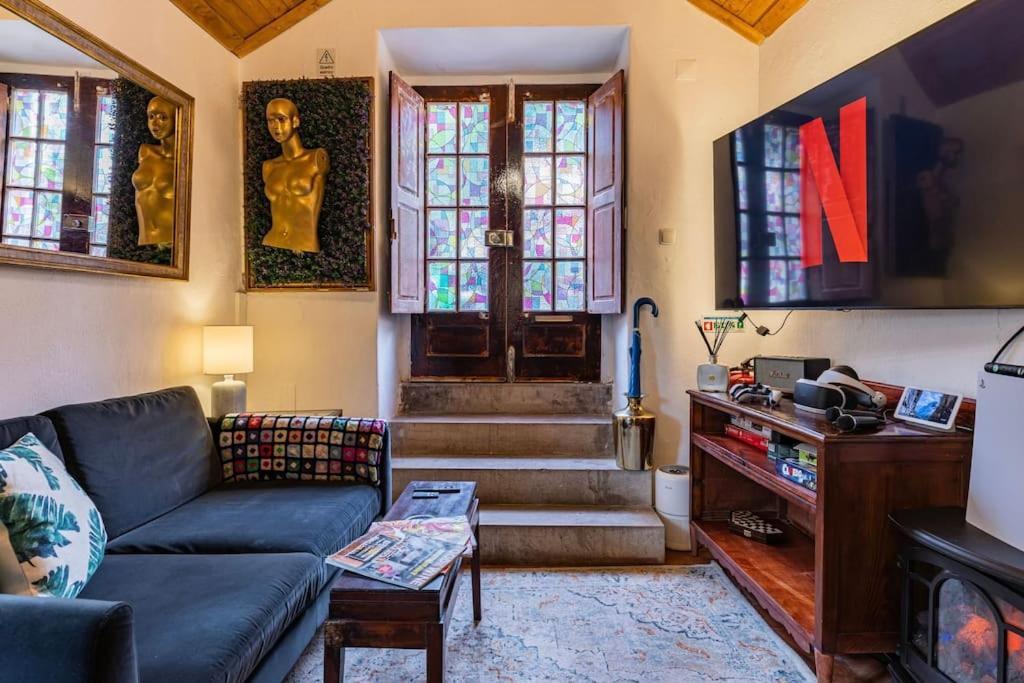 Unique Luxurious 17-Century Smart Chapel In Historical Center - Sintra Wow别墅 外观 照片